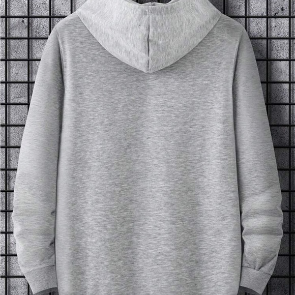 Graphic Print Hoodie⌚️ - Picture 3 of 3